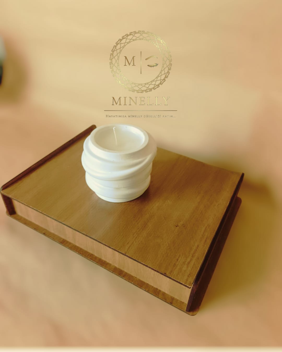 Minelly Ripple Candle