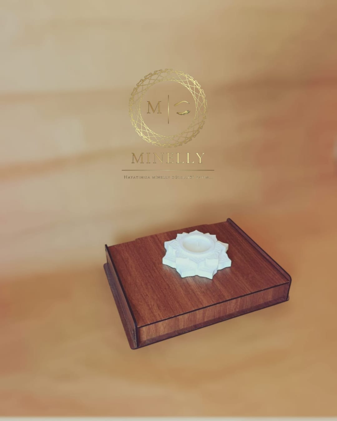Minelly Flora