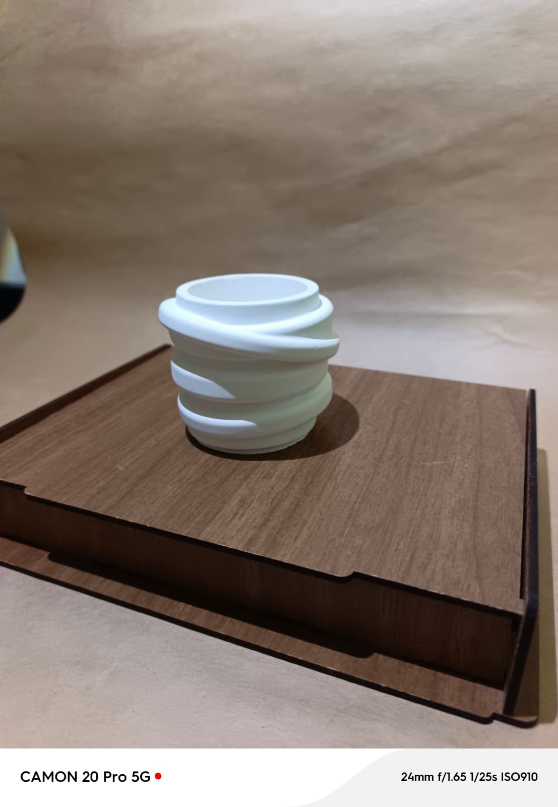 Minelly Ripple Candle