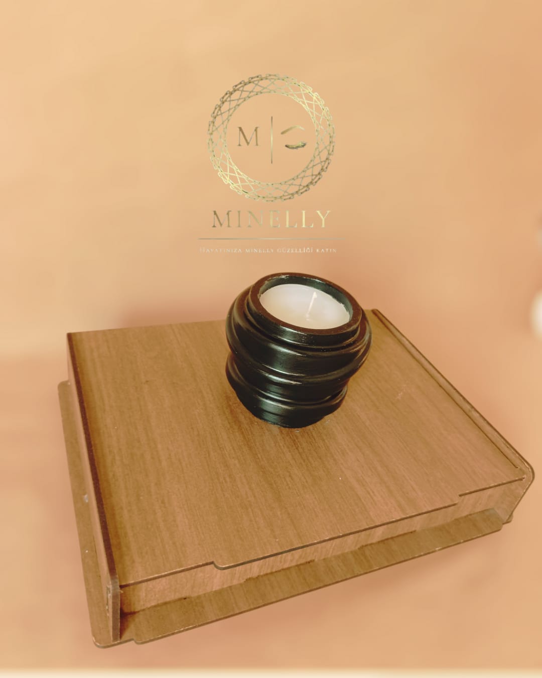 Minelly Ripple Candle