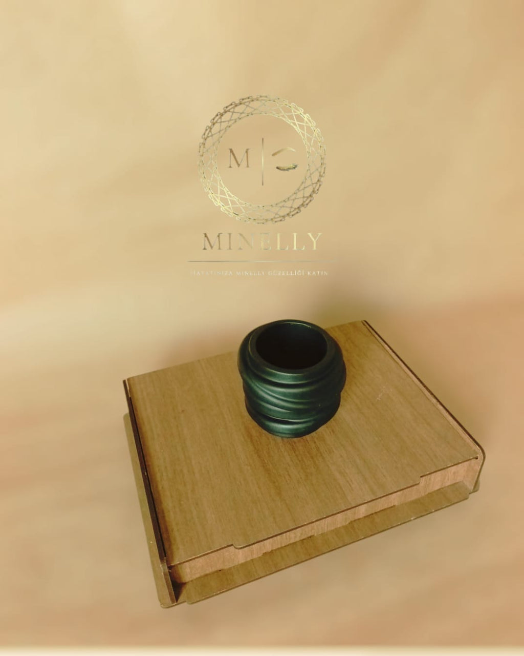Minelly Ripple Candle