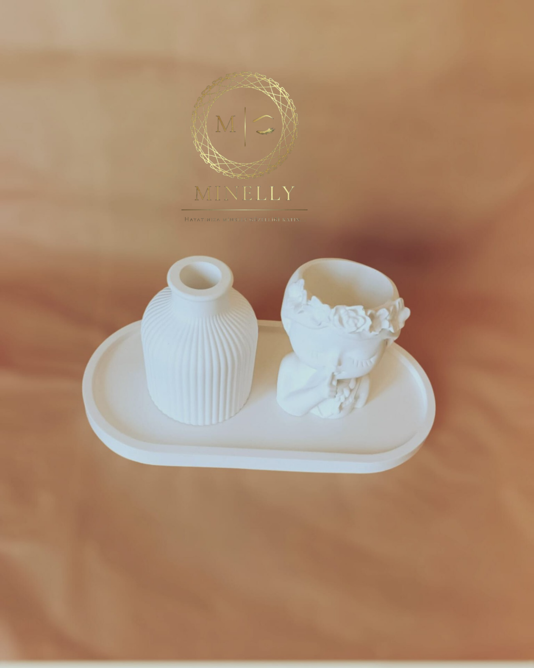 Minelly Sessizlik ve Zerafet