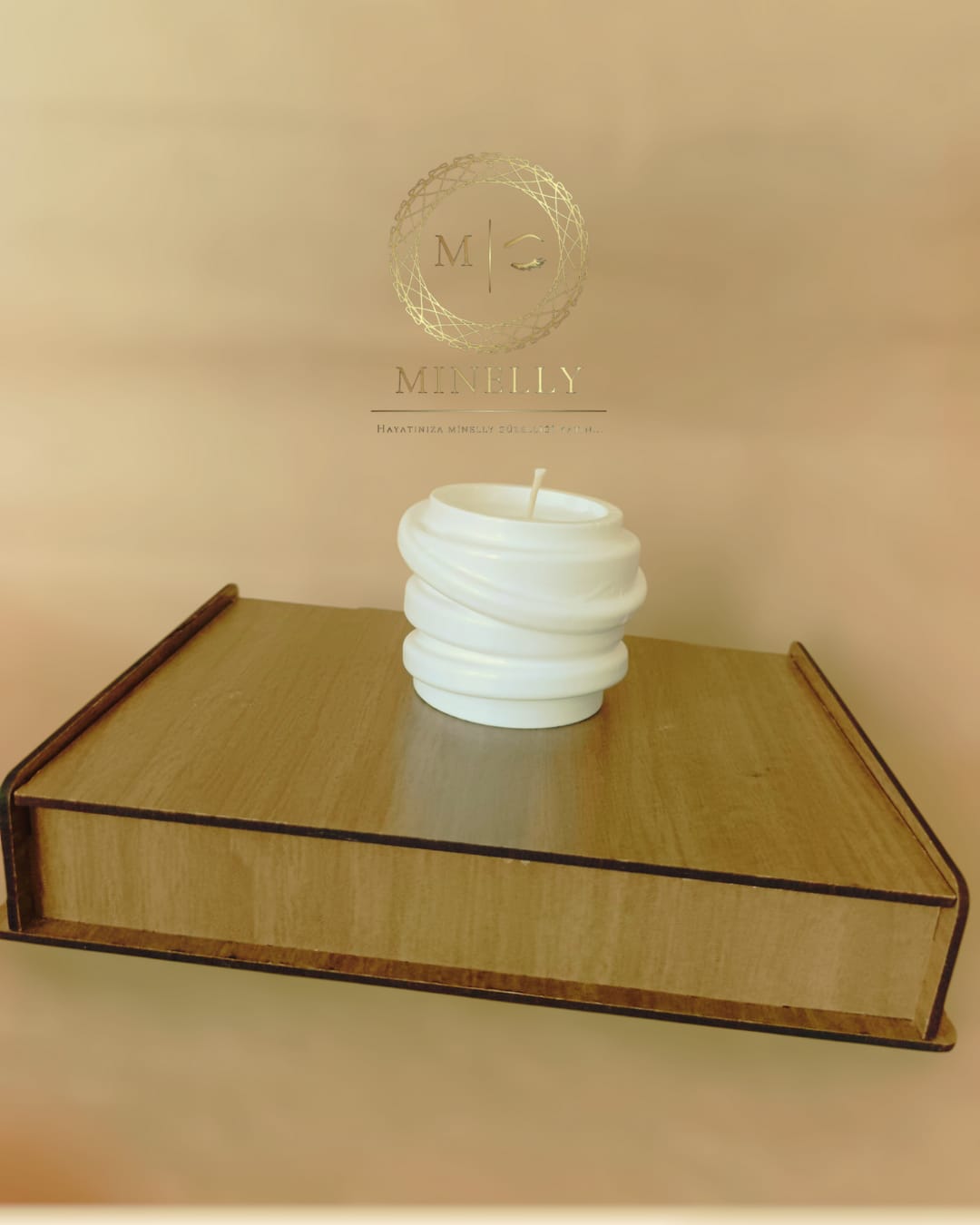 Minelly Ripple Candle